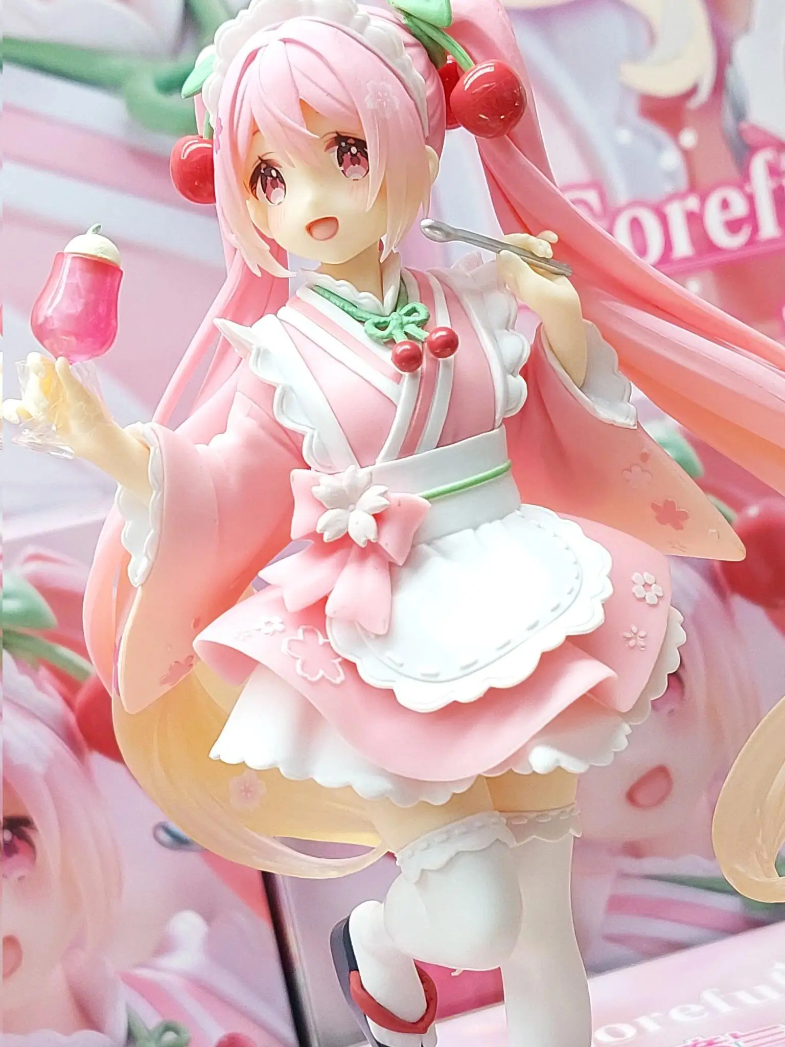 В наличии оригинал Taito Hatsune Miku Coreful Sakura Wafuu Kissa Ver. Фигурка горничной аниме фигурка