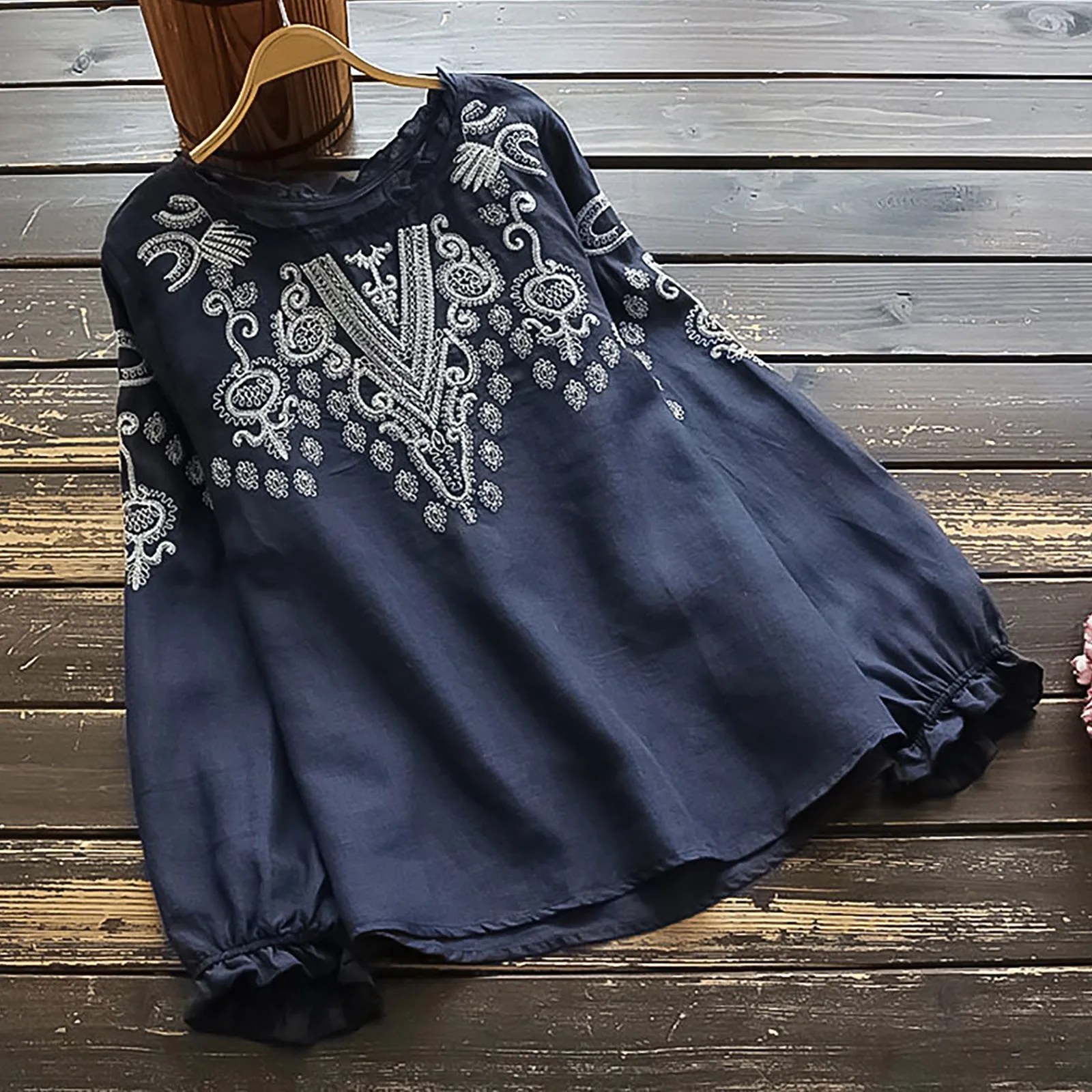 

Women Vintage Floral Print Long Sleeve Blouse Cotton Linen Shirt Blouse Women Fashion O-neck Plus Size T-shirt Top Blouse