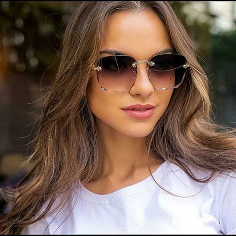 

Diamond Cut-edge Sunglasses Ladies European and American Metal Polygon Rimless Sunglasses Outdoor Sunscreen Sunglasses