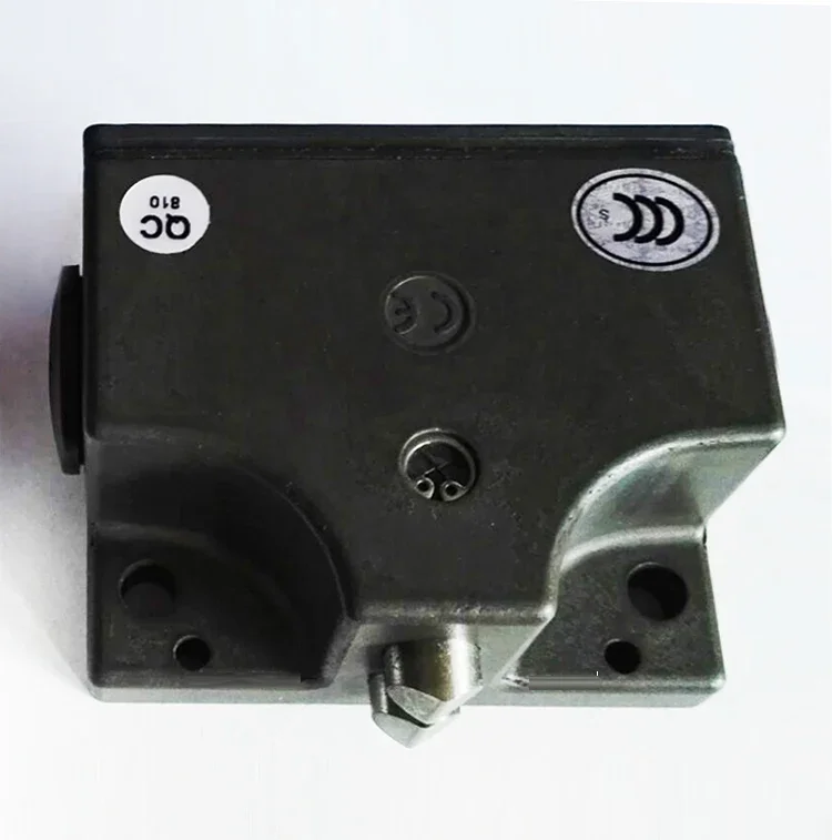 Германия EUCHNER Anshi может подлинный дорожный переключатель SN02D12-502-M 082165 точечный