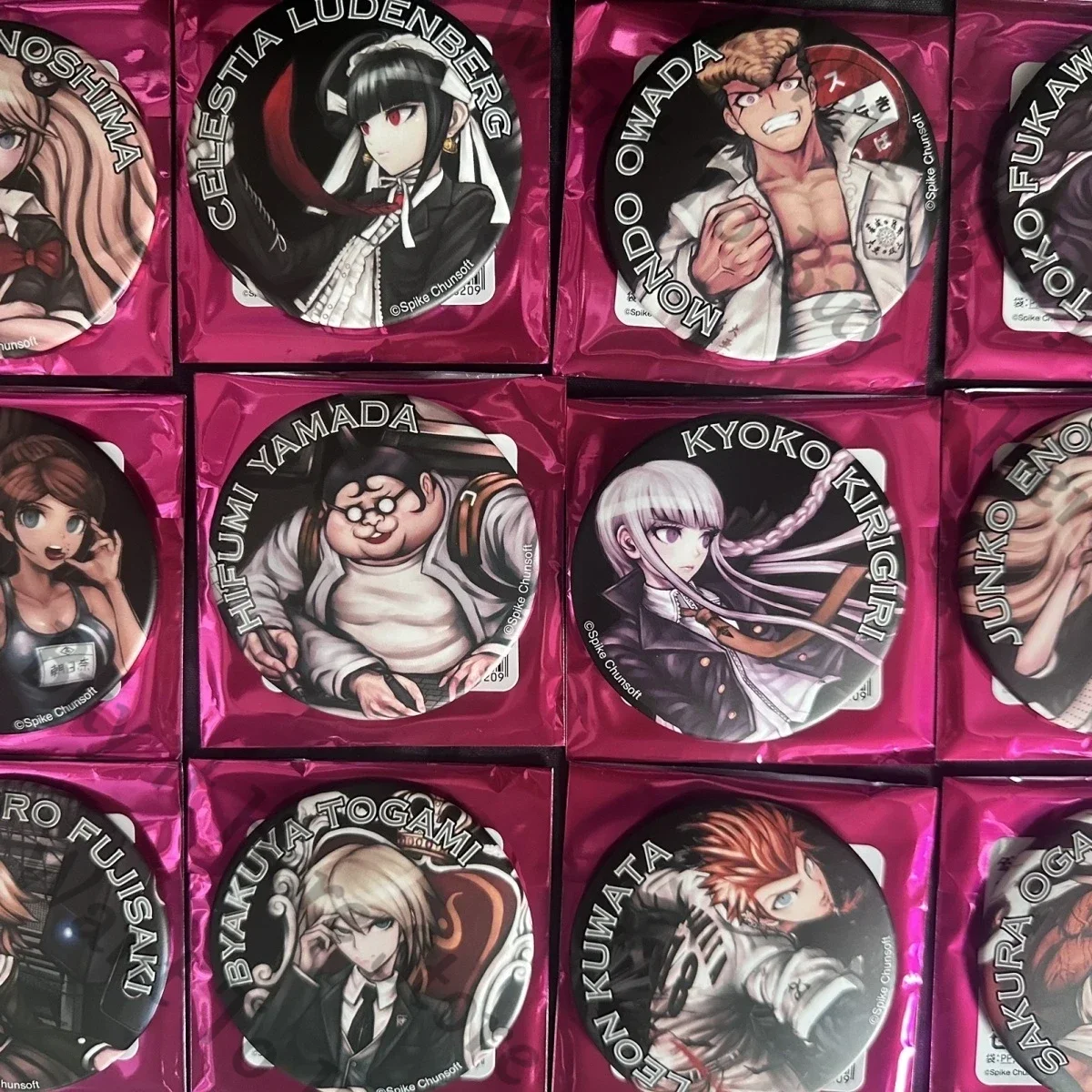 Фото Оригинальный аниме-значок/эмблема Danganronpa с персонажами Тогами Бякуя, Токо Фукава, Майзоно Саяка, Кувата Леон, Асахина Аои, подарок для косплея №1