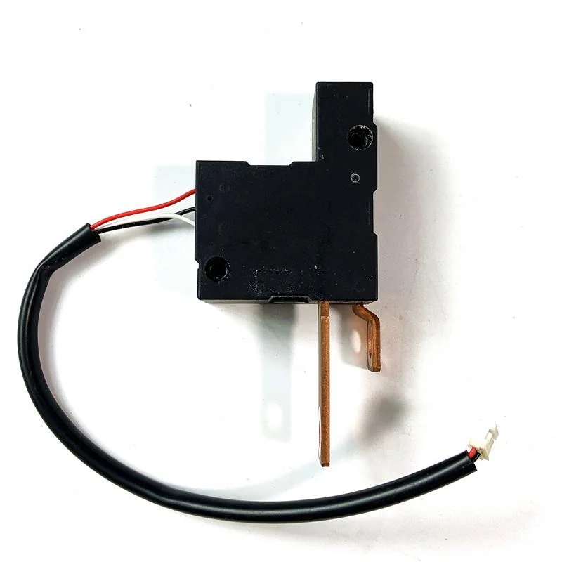 UL-721Q-R1A-B032 б/у разобранный Schneider soft start 12v 100A релейный контактор