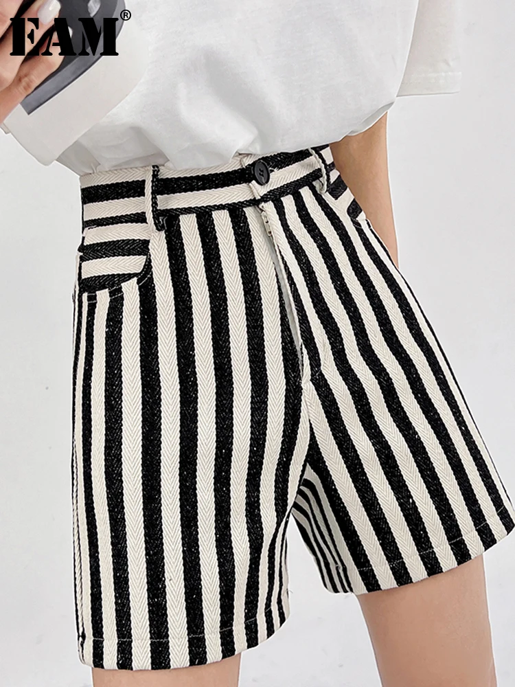 

[EAM] женские черные полосатые повседневные широкие шорты новые свободные брюки с высокой талией модные весенние летние 2022 1DE8721