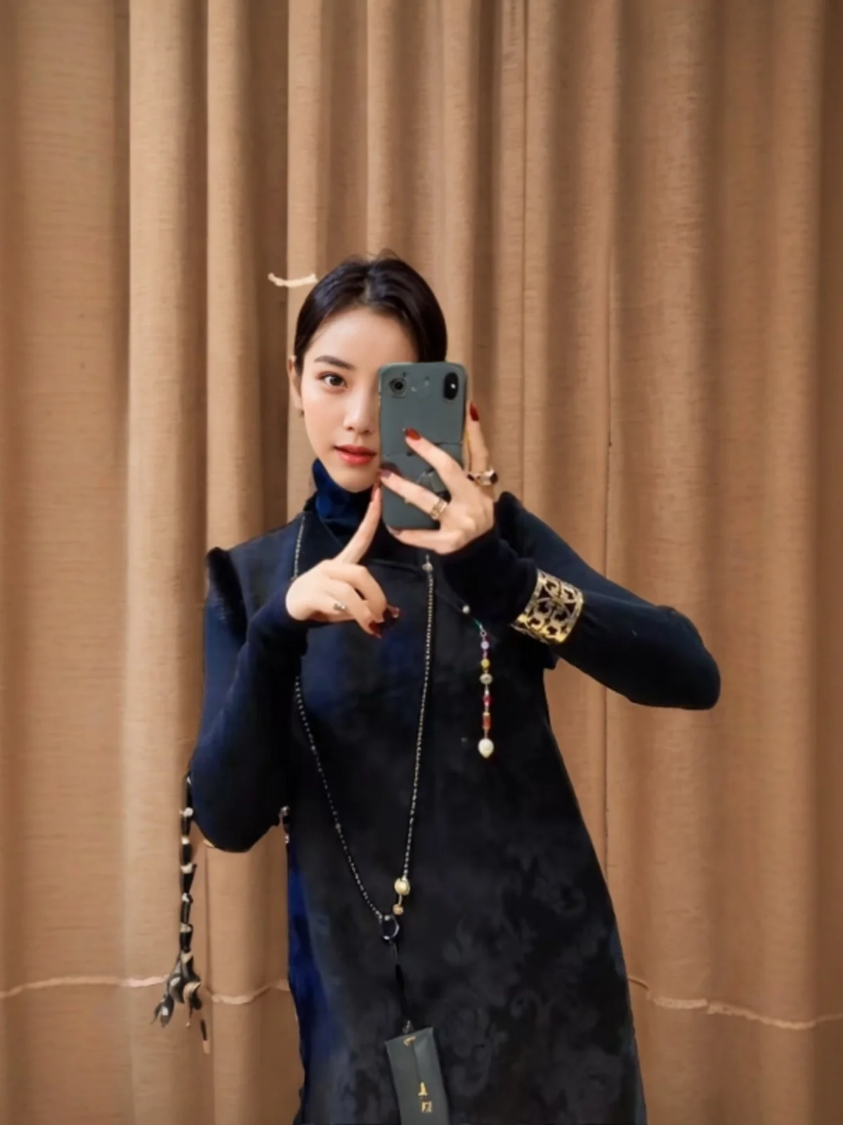 2024 зимнее новое платье на флисовой подкладке комплект рубашек китайское детский