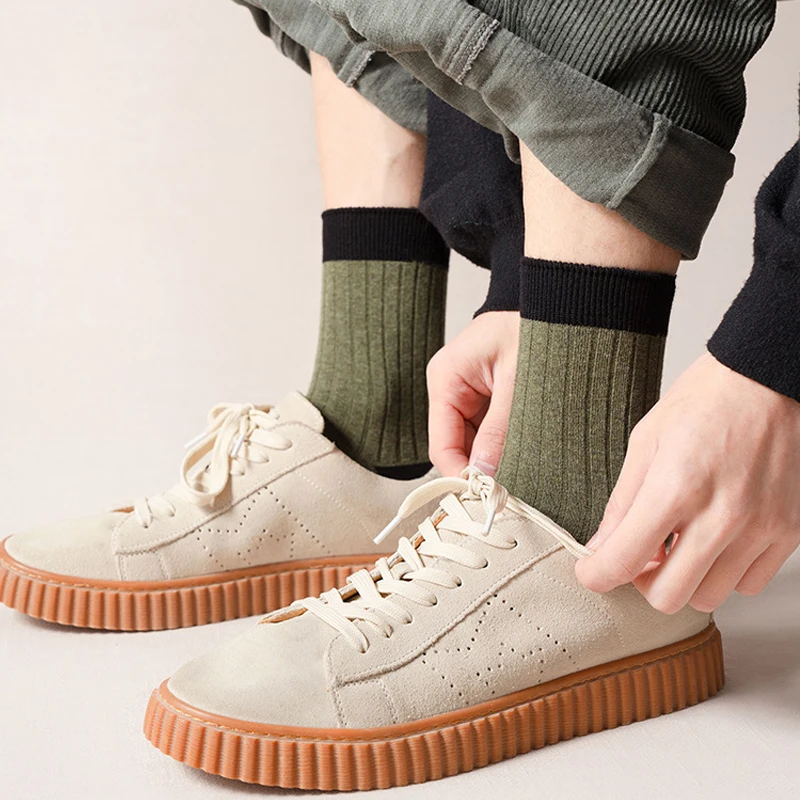 HSS Brand New Men's Vertical Striped Casual Socks Trendy color matching breathable cotton socks