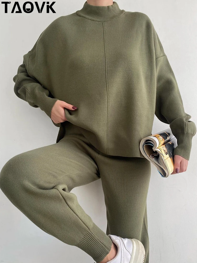 

Женский трикотажный спортивный костюм TAOVK, свитер с высоким воротником и разрезом и свободные брюки, костюм из двух предметов для осени и зи...