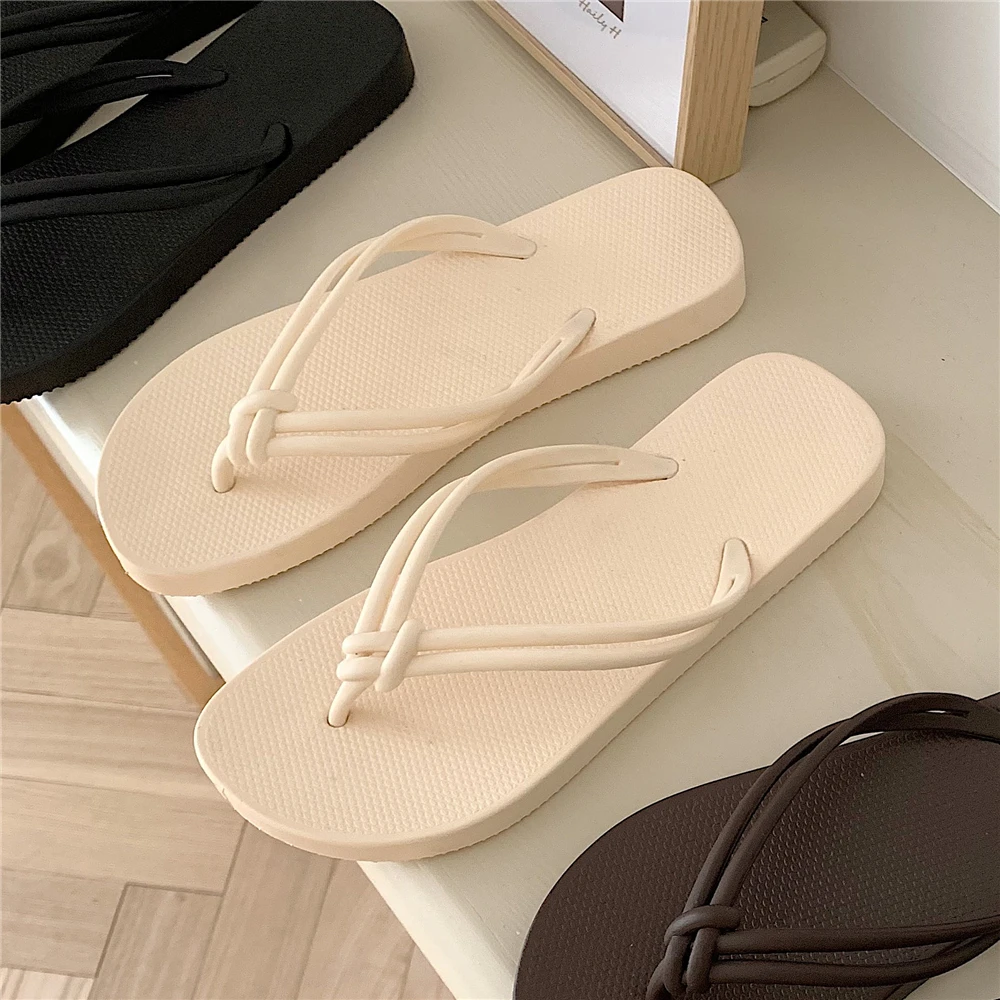 

Women's Summer Monsoon Vacation Flat for Outdoors Non-Slip Flip-Flops Bath Sandals Beach Shoes Flip Flops 3076