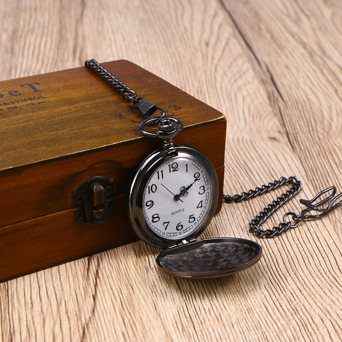 

Мужские карманные часы с арабскими цифрами и белым циферблатом из нержавеющей стали