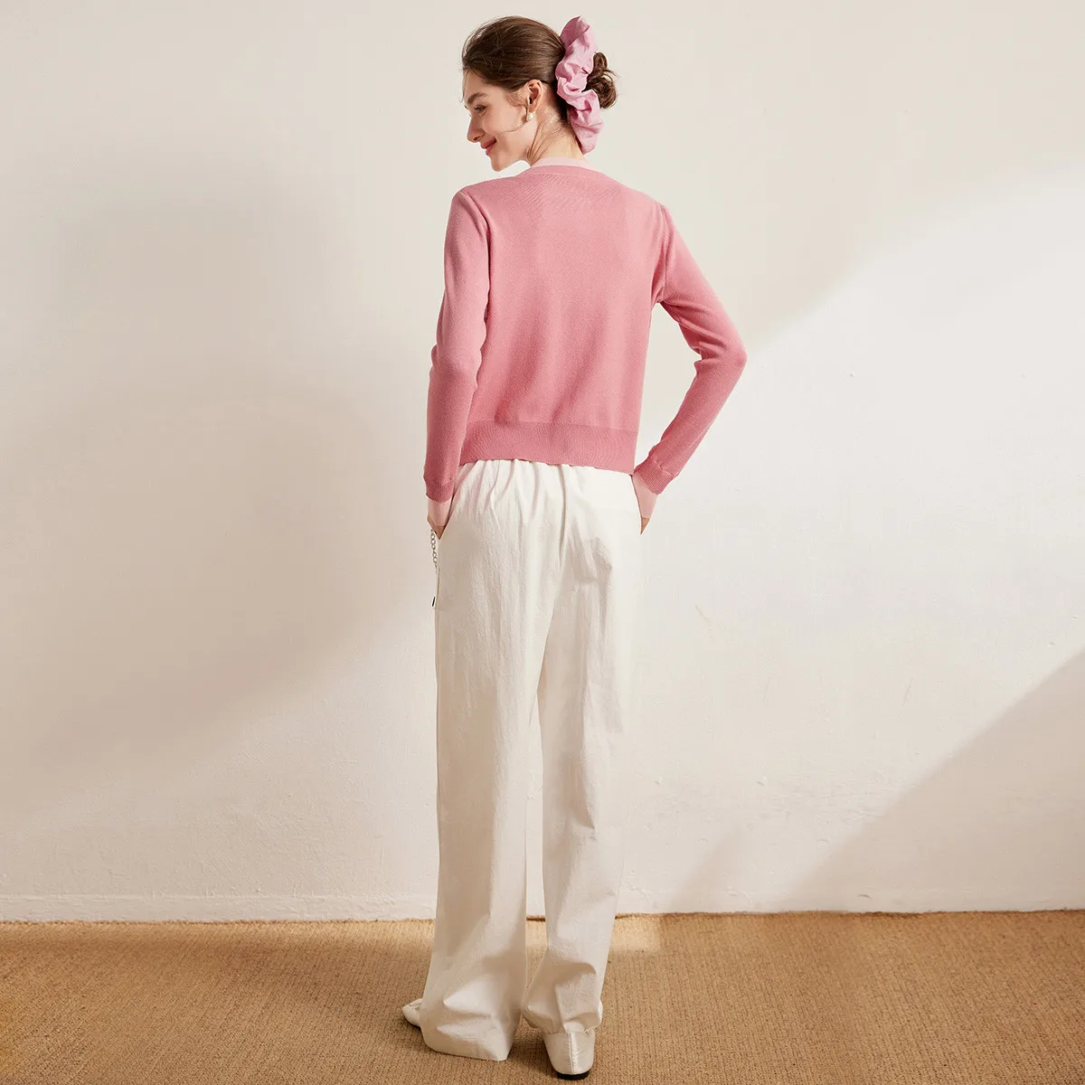 LOUIS YAO 2025 весенняя серия одного же цвета светлый и темный контрастный цвет