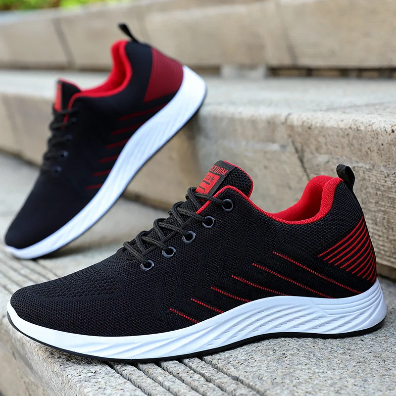 New wholesale student flying woven breathable trend black casual soft bottom lace-up breathable sneakers for brilliant men