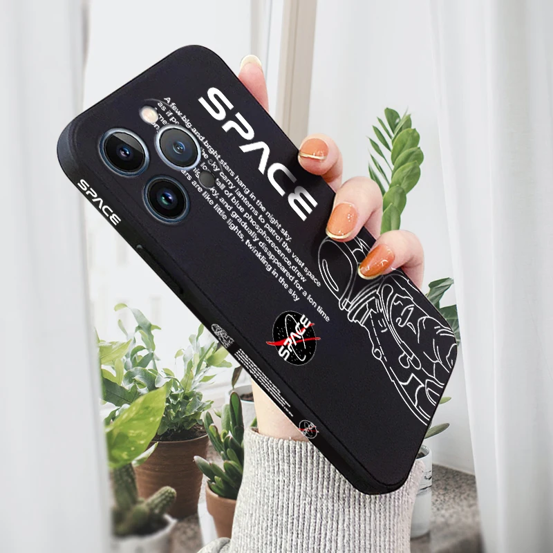 Case for iPhone 13 Pro 14 Plus Max 12 11 X XS XR SE 6 6S 7 8 5 5S 2022 Mini Liquid Silicone Cute Astronaut Pattern Cover Coque