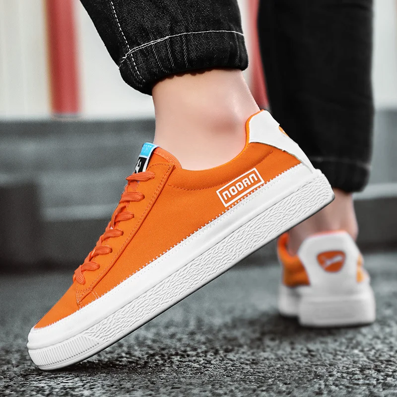 Fashion Orange Flat Mens Canvas Sports Shoes Breathable Low cut Man Skateboard Sneakers Comfort Wear-resistant Men Sports Shoes