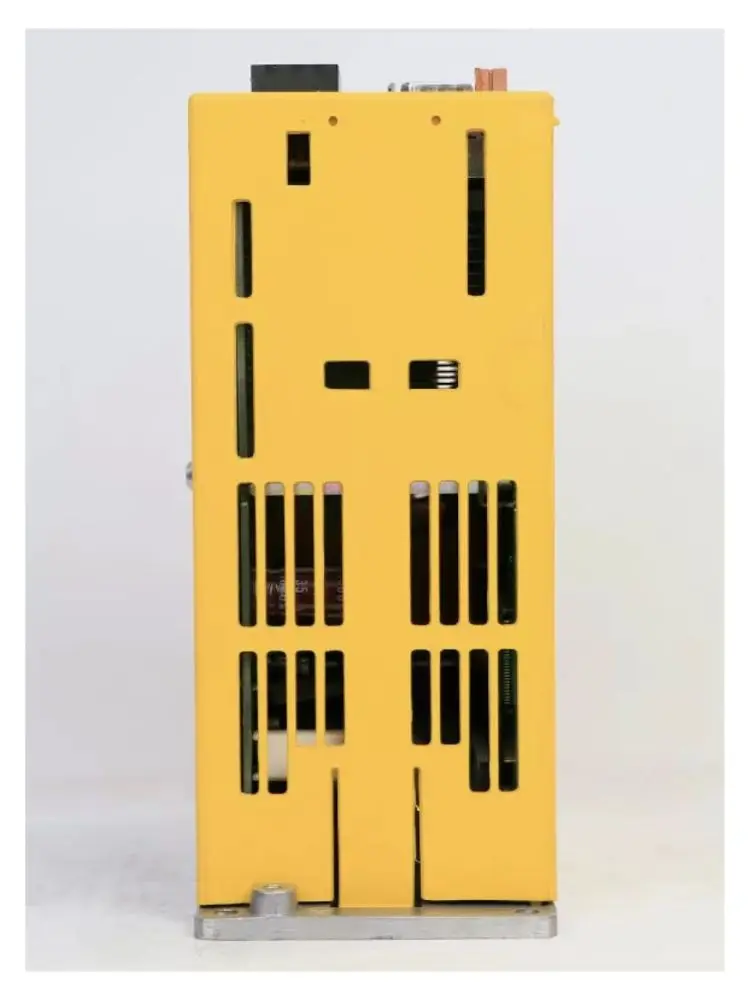 Подержанный привод A06B-6093-H151 протестирован в порядке.