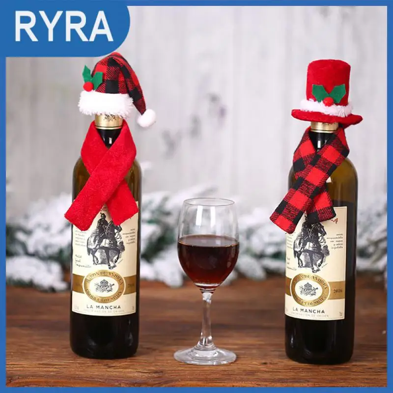 

Christmas Wine Bottle Decoration Christmas Champagne Bottle Hat Scarf Creative Household Items Christmas Dinner Table Decoration