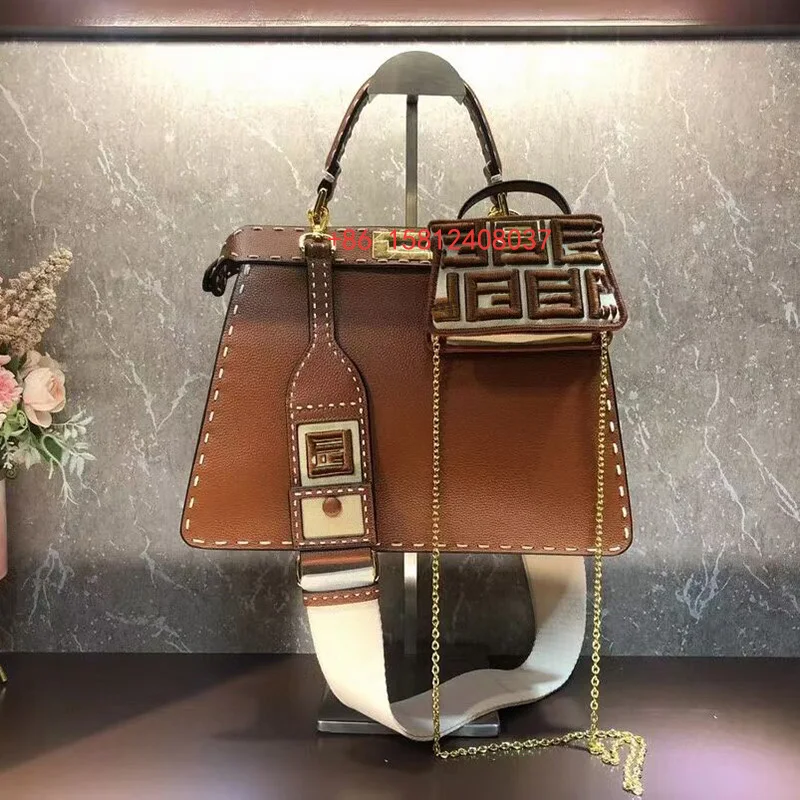 

Роскошная дизайнерская женская сумка, новая модная дизайнерская сумка через плечо с резьбой и маленьким котенком, кожаные повседневные кош...