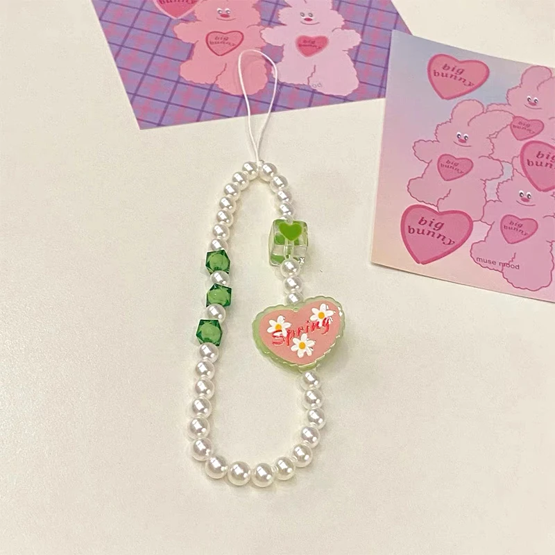 Pearl Color Heart Fruit Key Chain Ladies Fashion Cute Romantic Vintage Keychain Charm Korea 90s Aesthetic Bag Phone Chain Gift