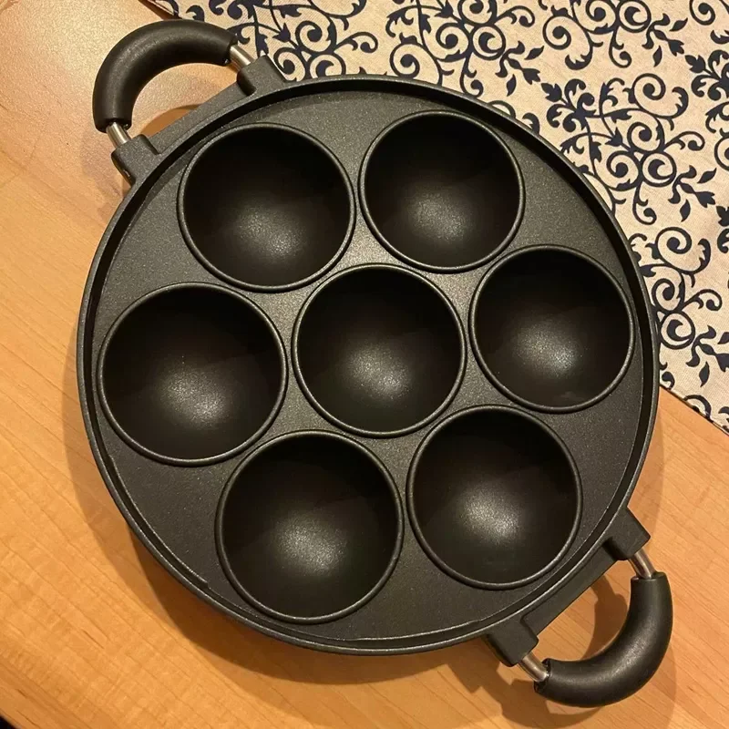 

7 Hole Cooking Cake Pan Cast Iron Omelette Pan Non-Stick Cooking Pot Breakfast Egg Cooker Cake Mold Kitchen Cookware