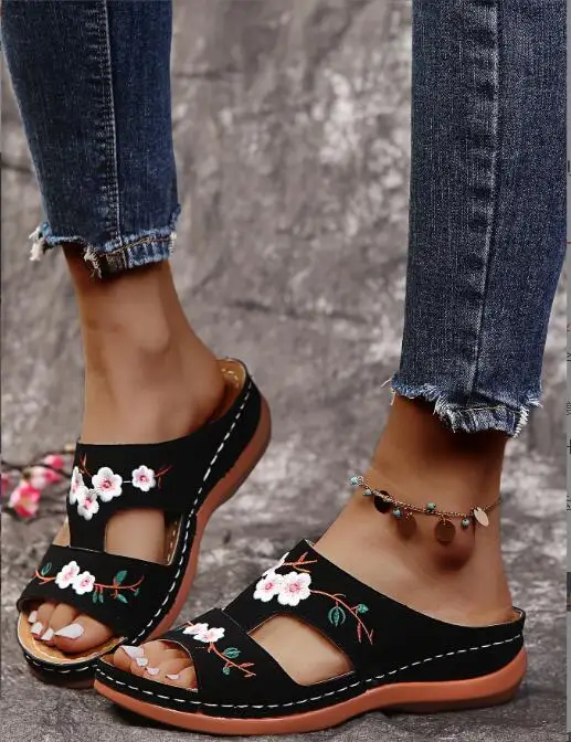 New Summer Women Shoes embroidery Fashion Comfort Plus Size Slippers Women Sequined Flat Sandals Slippers Sandalas Large size