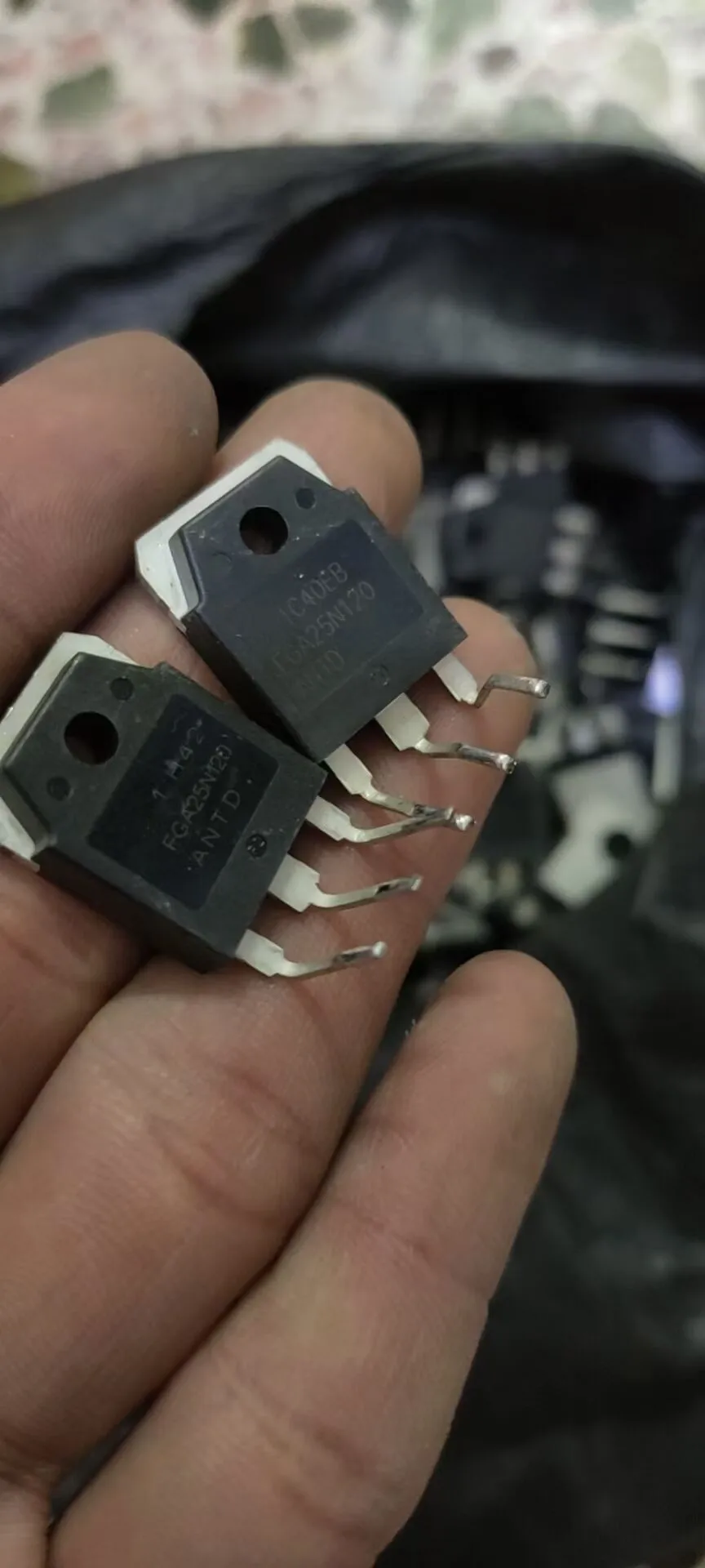 Оригинальная б/у 5 шт. IRFZ44N IRF510 IRF740 IRF840 LM317T IRF510N IRF540N IRF520N IRF530N IRF640N BU406 IRFZ44NPBF в 220