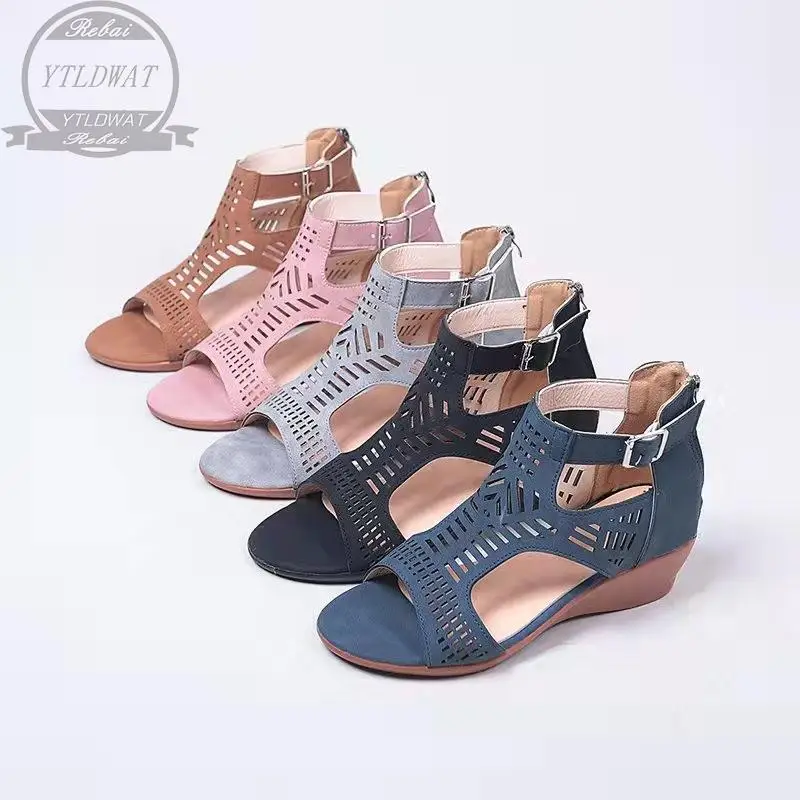 Женские винтажные босоножки на танкетке с открытым носком среднем каблуке |