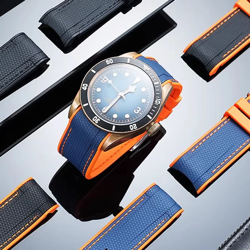Фото Часы TUDOR Blue Bay Bronze M79250 с маленьким медным цветочным узором, силиконовым ремешком и водонепроницаемым браслетом TUDOR 43 мм №3