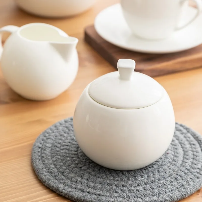 

Concise Nordic Style HIGHT TEA Sugar Tank with Lid Bone China Spice Jars Coffee House Coffeeware Cube Sugar Bowl