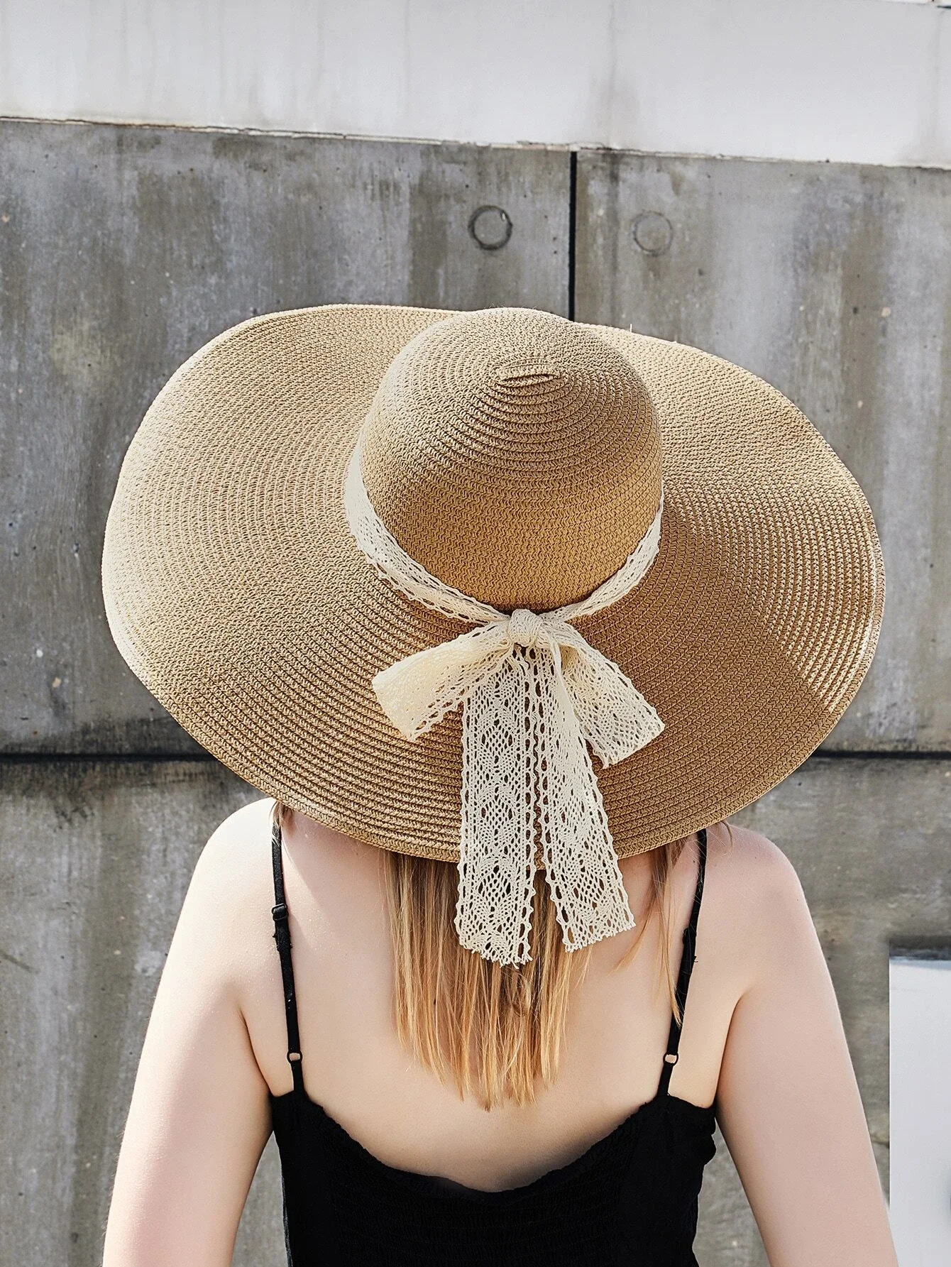 

Bow Tie Straw Hat
