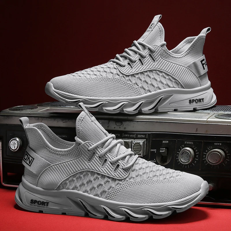 2022 New Ultralight Men Sneakers Unisex Mesh Breathable Walking Casual Shoes Big Size Comfortable Men and Women Couple Shoes