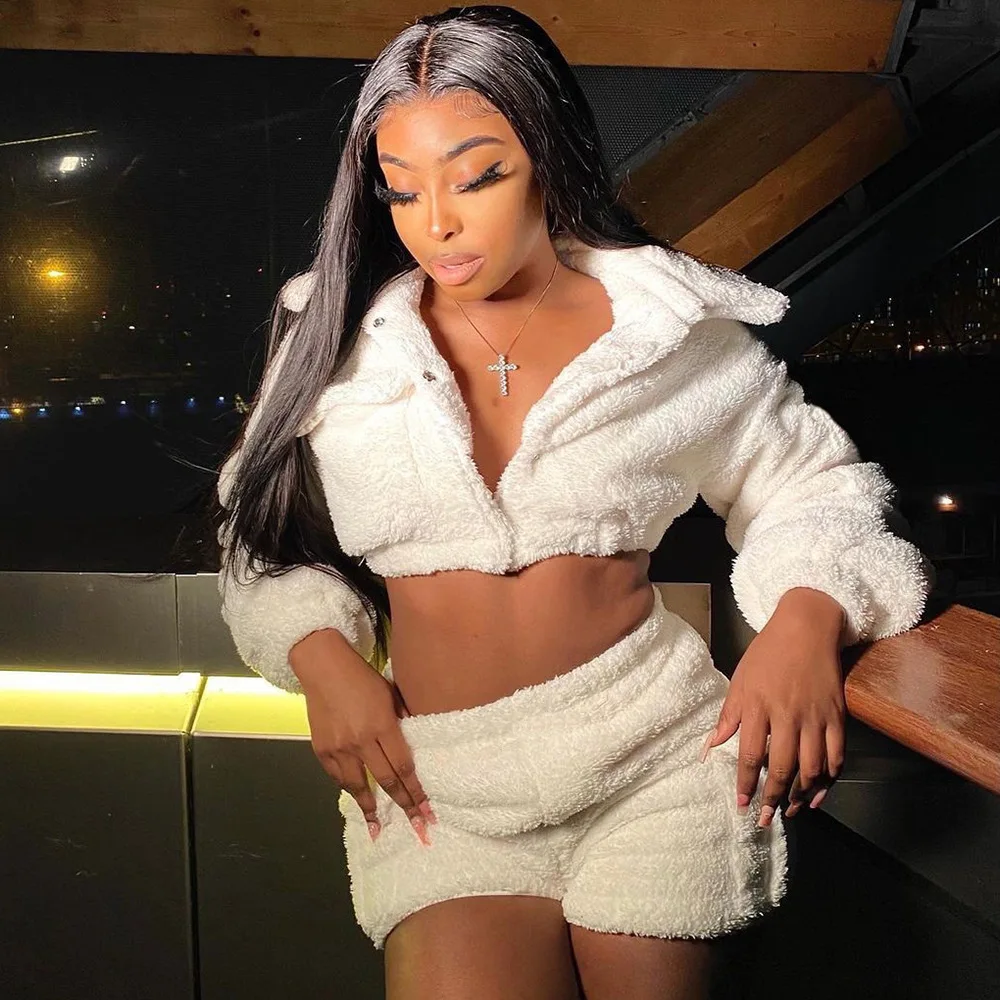 

Модные женские теплые комплекты из 2 предметов из овечьей шерсти пушистая куртка с высокой талией карго шорты теплые милые овечьи шорты из д...