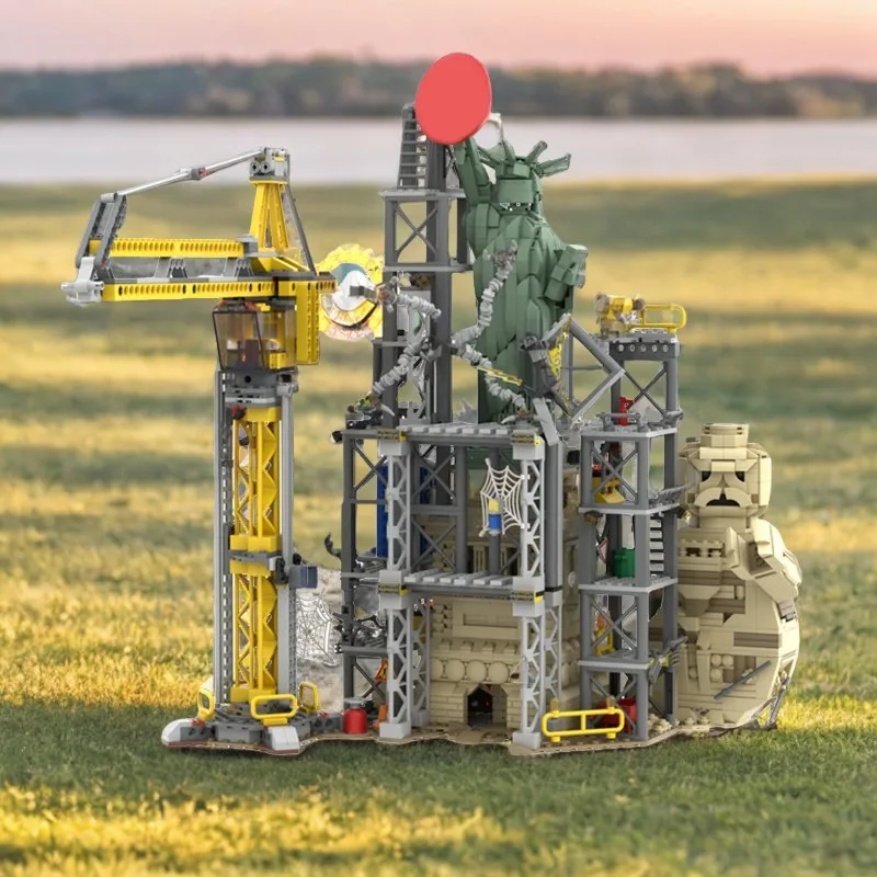 Фото 2458 деталей MOC Spider No Way Home - Статуя Свободы, Финальная Битва, Супергерои Марвел, Модель Человека-Паука, Конструктор, Рождественский Подарок №2