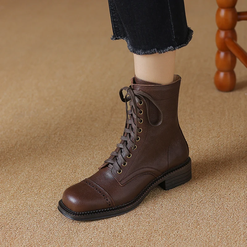 Женские ботильоны из натуральной кожи с круглым носком