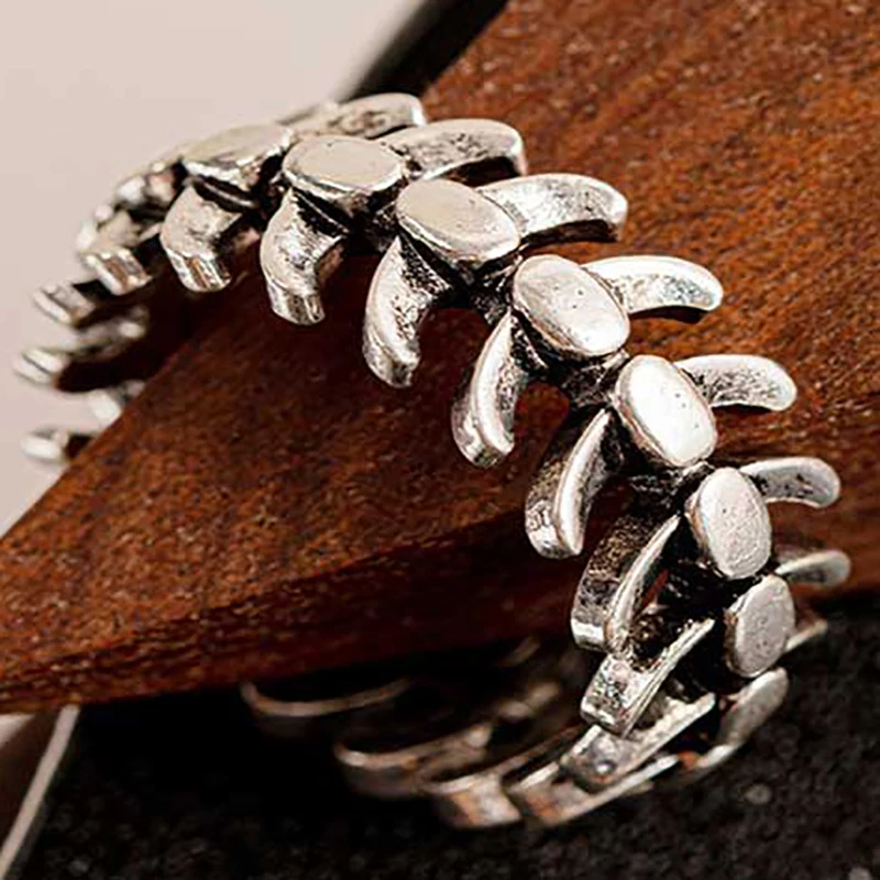

Vintage Gothic Rock Hip Hop Bones Mens Rings For Punk Fish Bone Male Women Universal Ring Dragon Bone Gift Party Jewelry