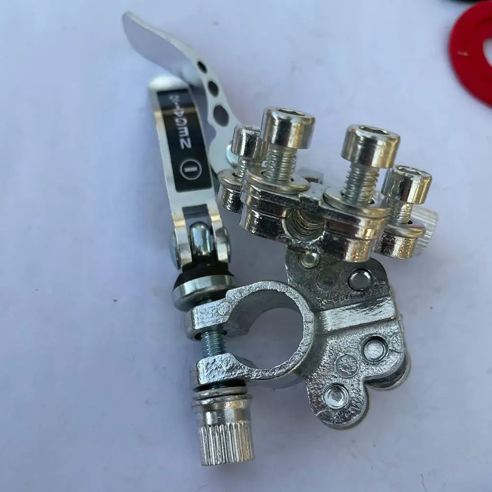 

1 Pair Car Battery Terminals 12v Auto Battery Terminal Terminal Connector Clamps Battery Clip Bornes Adapter Screw C K7i4