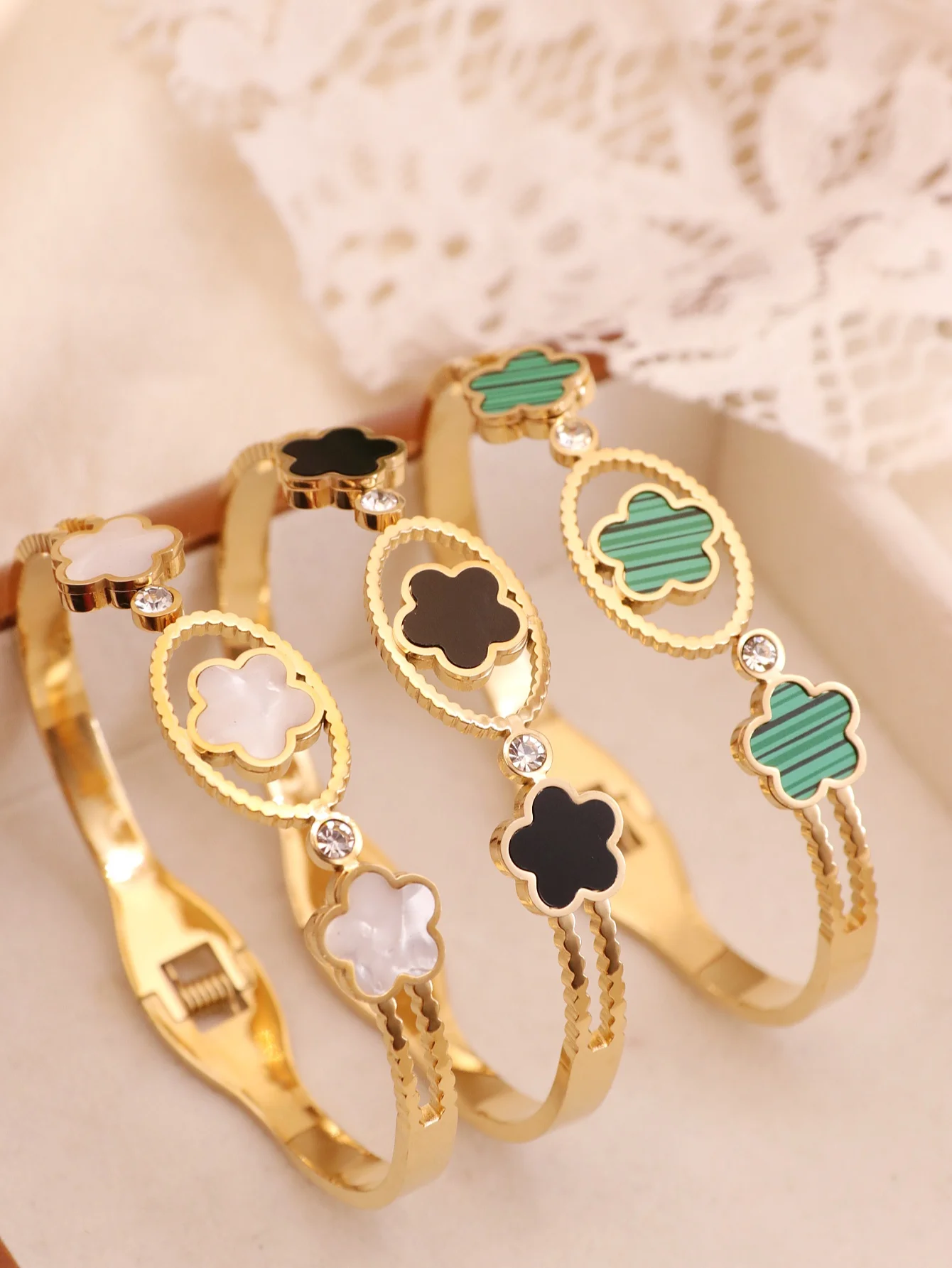 Модный женский браслет из титановой стали