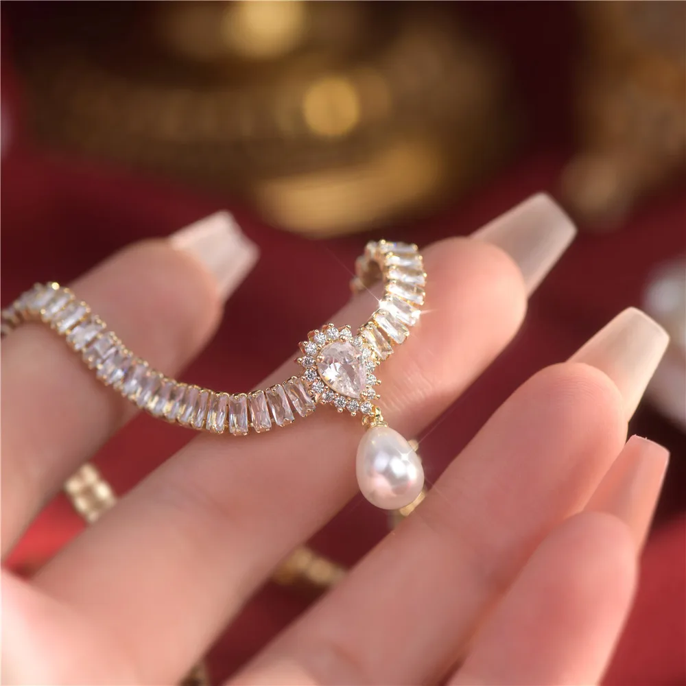 

Ожерелье-чокер женское золотистое, модная простая цепочка до ключицы, элегантное Ювелирное Украшение для вечеринки и свадьбы