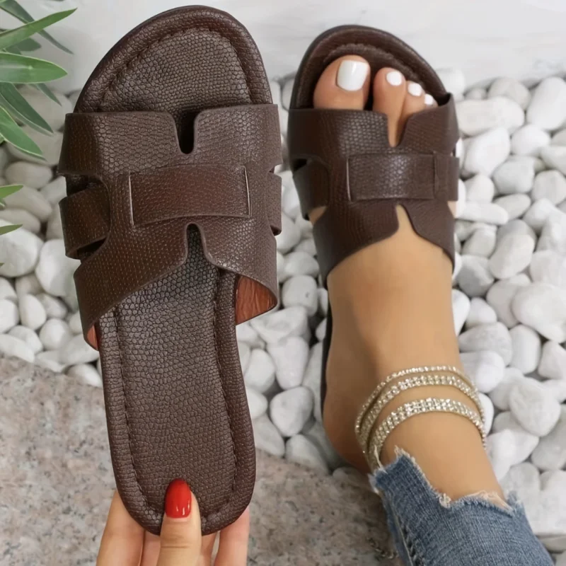 Female Shoes on Sale 2023 New Fashion Leopard Print Women's Slippers Summer Casual Flat Outdoor Walking Shoes Women Zapatos