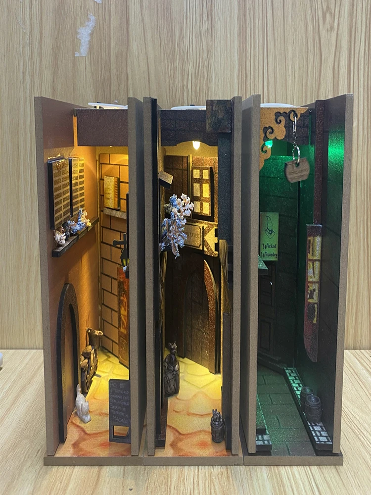 

Домашний декор, книга-НУК, декоративный стол, старинные улицы, ретро книжная полка, переулок, модель, набор для строительства, светодиодный с...