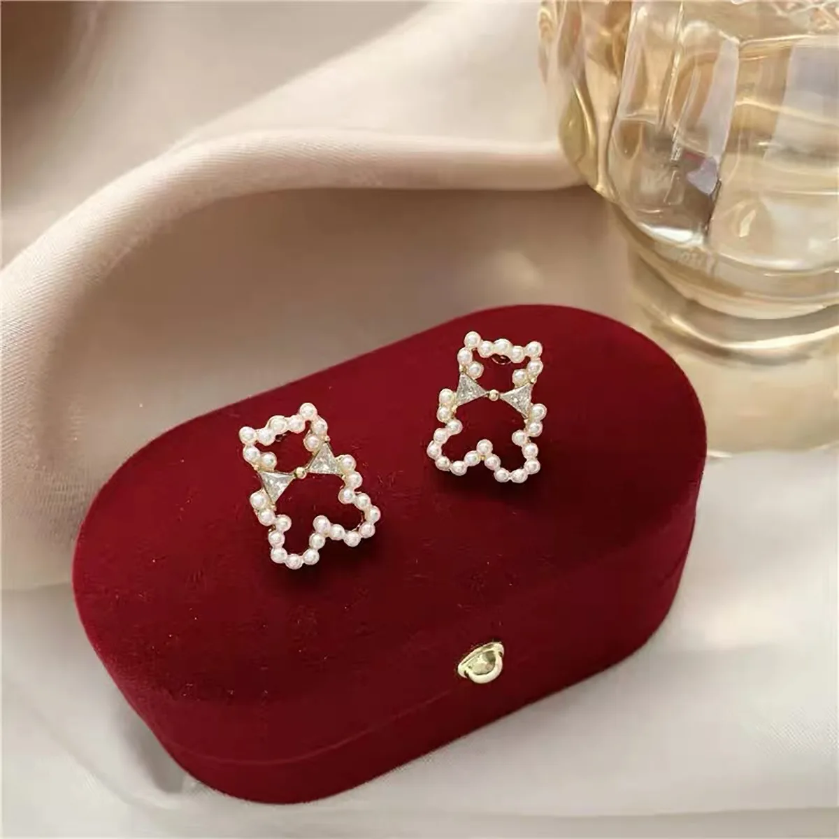 

925 Sterling Silver Fashion Bear Pearl Luxury Temperament Women's Stud Earrings Jewelry Wedding Gift