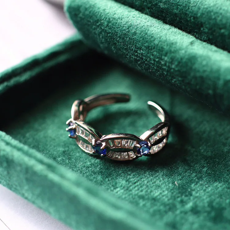 

Sapphire Vintage Women's Ring