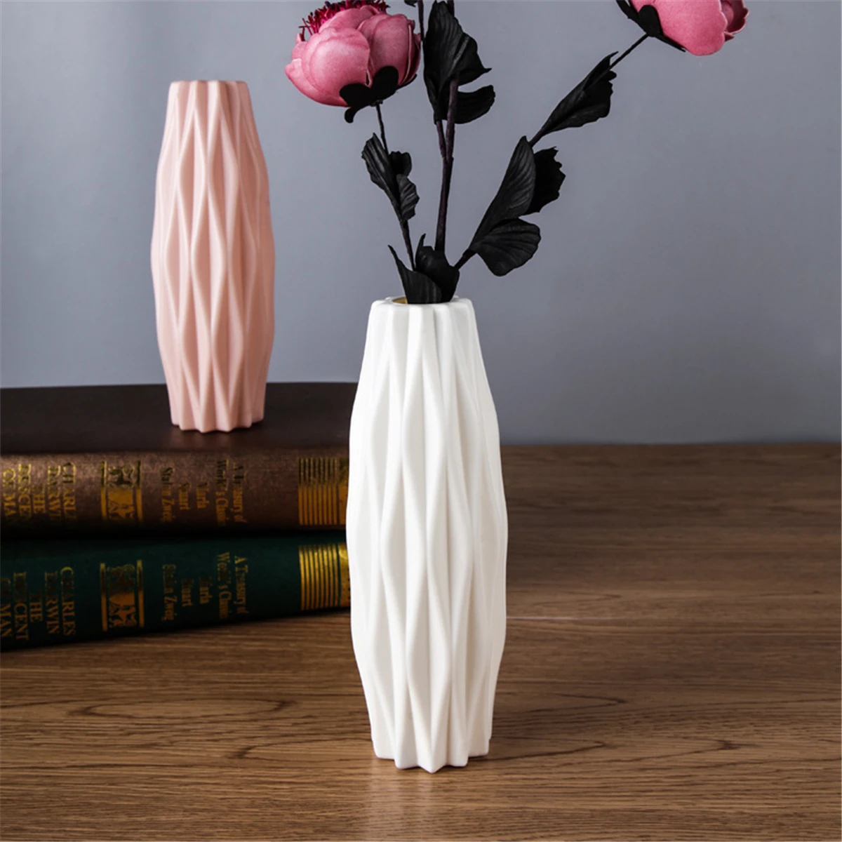 Nordic INS Plastic Diamond Texture Flower Vase Decoration Household Creative Wedding Home Accessories Minimalist Decor