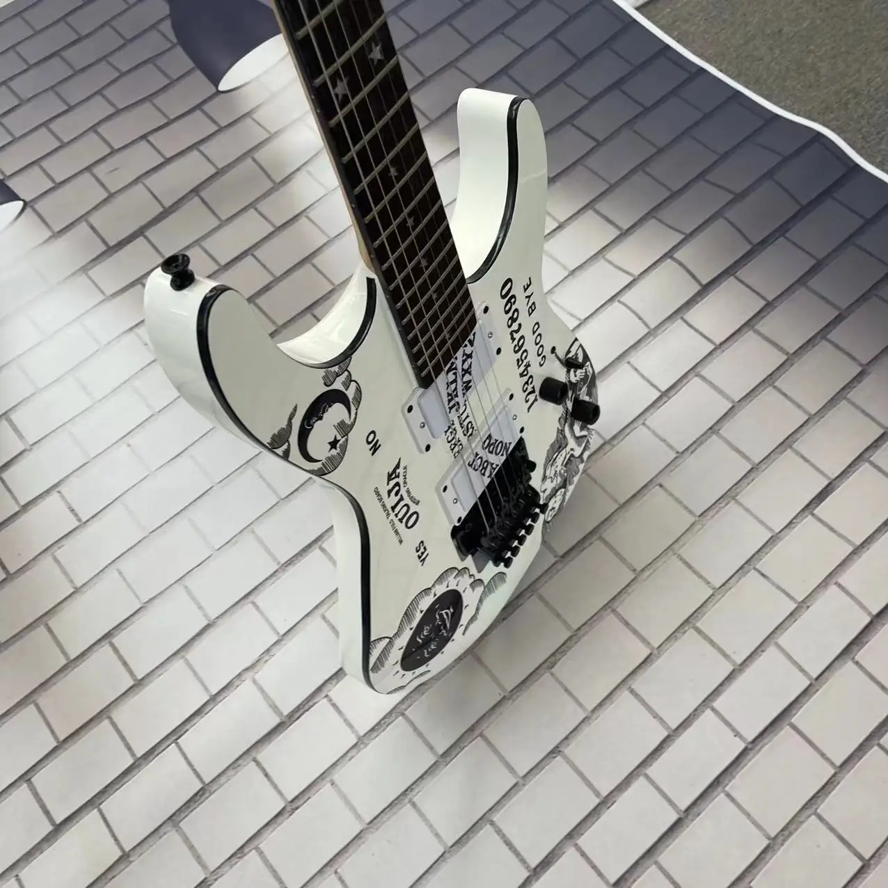 6-струнная интегрированная электрогитара 202 ESP active pickup черный корпус с высоким