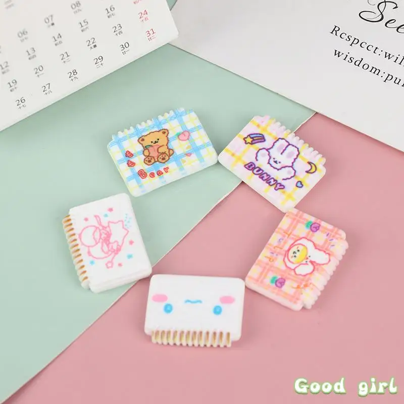 

2PCS 1:12 Dollhouse Miniature Simulation Mini Cute Cartoon Notebooks Books Hand Book Model DIY Furniture Decor Toys [Random]