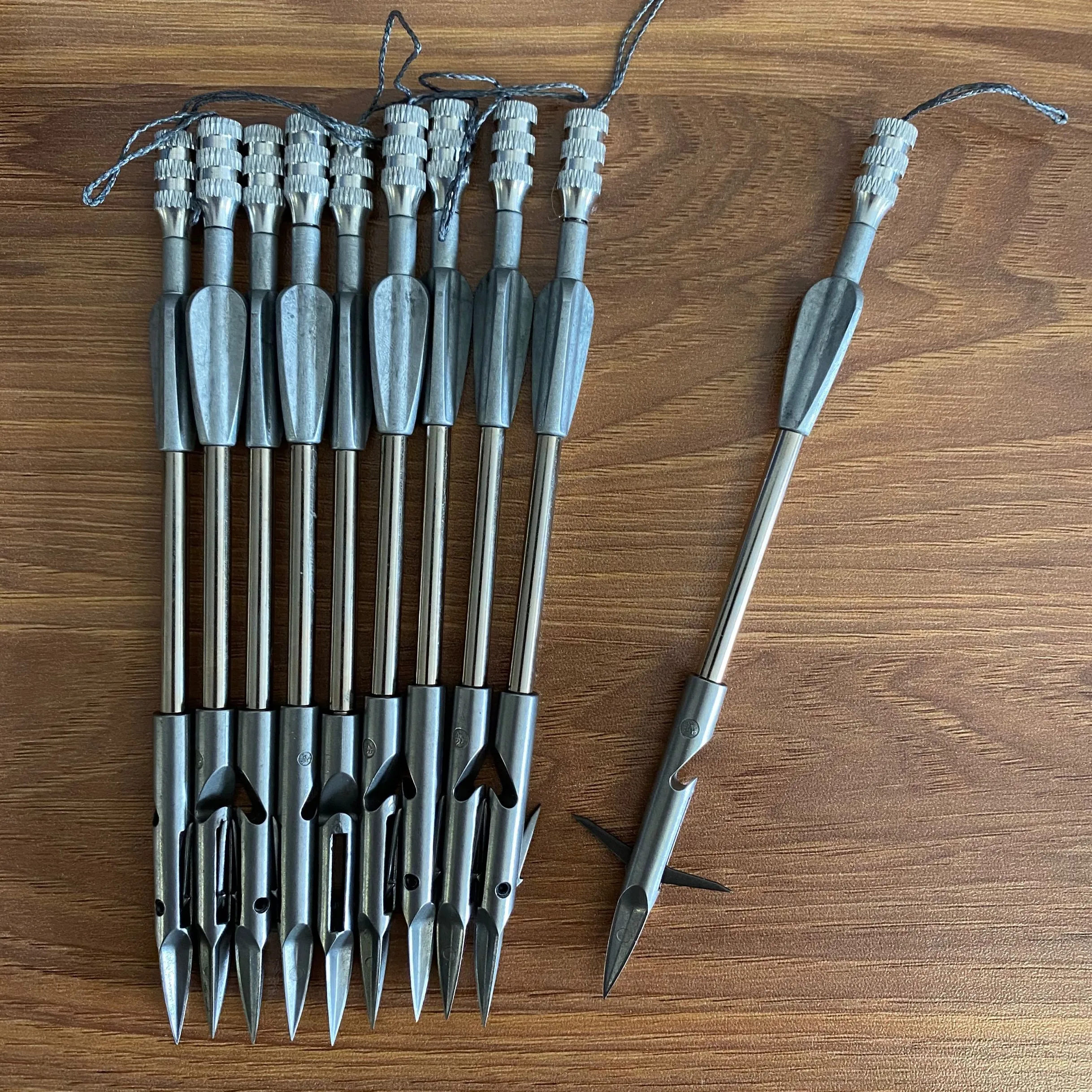 

5pcs Fishing Slingshot Arrow Fish Bladder Outdoor Sport Stainless Steel Fish Bladder Weighted Tail Fishing Darts Stable In Water