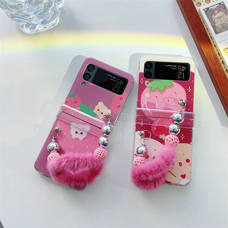 

Cartoon Bear Strawberry Plush Lanyard Phone Case for Samsung Galaxy Z Flip 4 3 Hard Cover for ZFlip3 Zflip4 Solid Shell Bracket