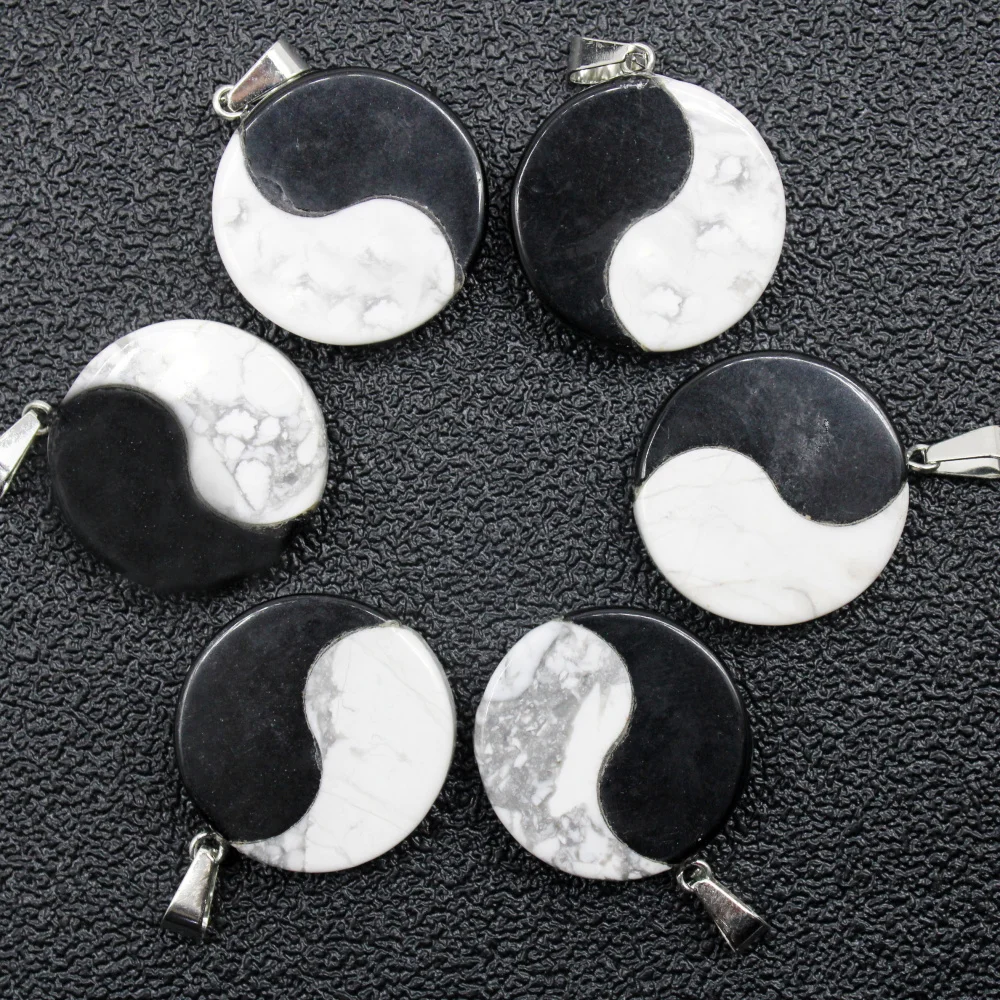 

Gossip Obsidian Howlite Charm Pendant Natural Stone Black White Round Gossip Yin Yang Bagua for DIY Jewelry Making 25MM 4PCS