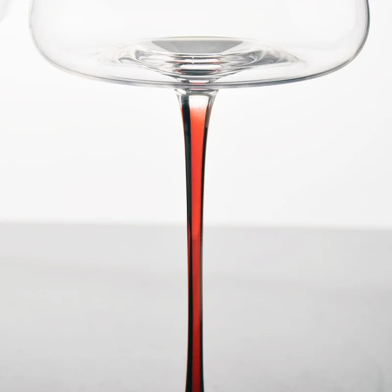 Черный галстук-бабочка хрустальный бокал для красного вина большой бордовый