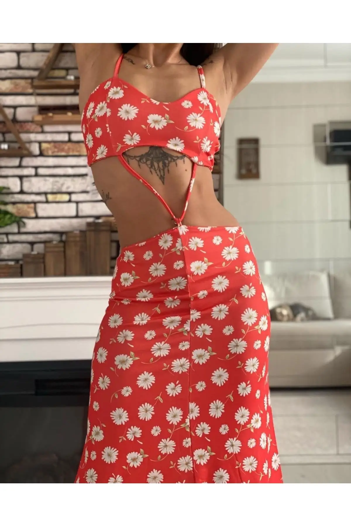 

Daisy Pattern Knitted Crepe Fabric Strap Slit Detailed Dress