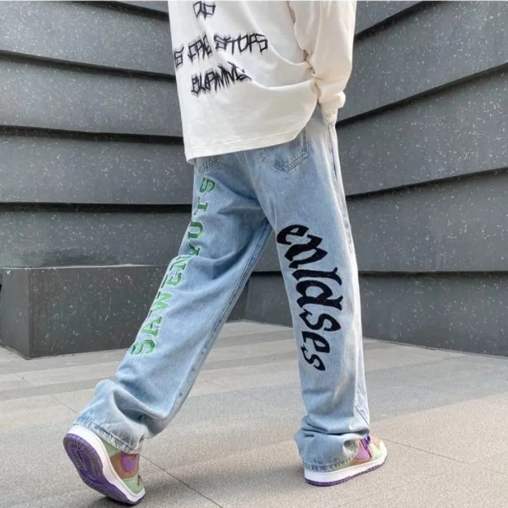 YIHNAKE New Hip Hop Letter Printing Jeans for Men High Street Blue Black Jeans Homme Loose Straight Hearts Pants Moto Trouse