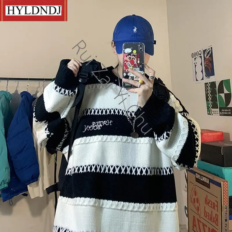 Men Sweaters Coat New Klein Blue Sweater Men's Design Sense Niche Lazy Wind Couple Sweater Autumn Winter Oversize Stripe Top