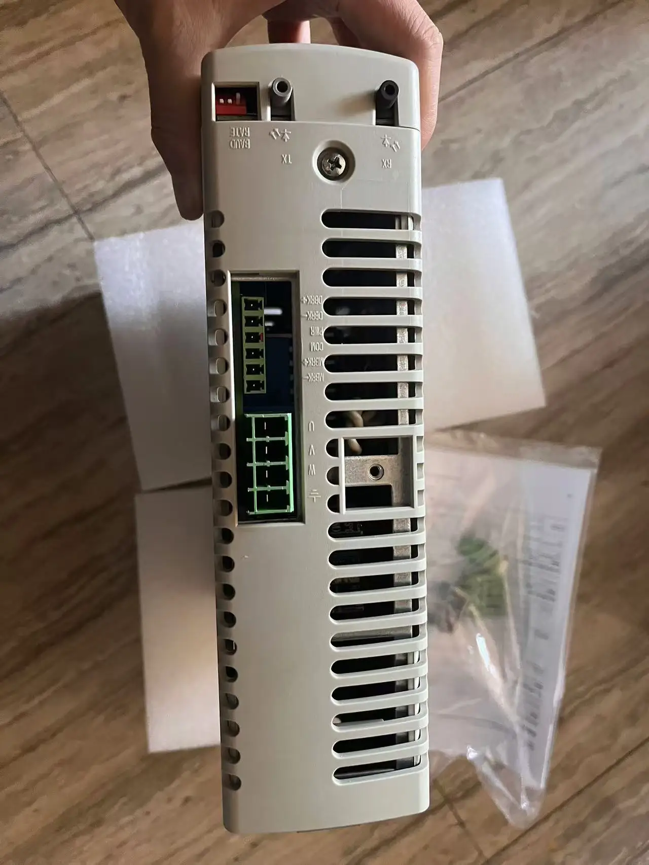 Модуль сервопривода 2094-BM01 SER A Kinetix 6000 Axia новый